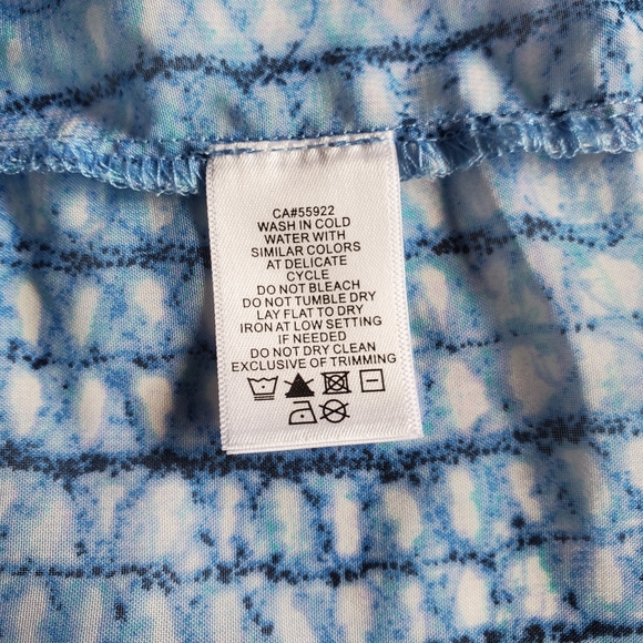 Liz Claiborne Women's Sheer Button Down Shirt, M - Picture 6 of 6